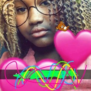 Meet your Posher, Destinee